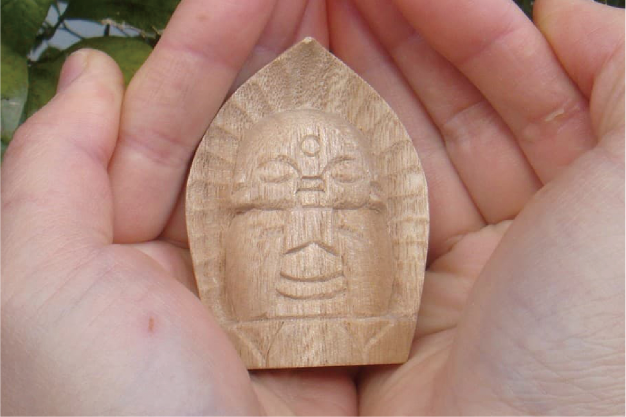 お地蔵様のお守り作り体験|The experience of making goodluck chairm of JIZO STATUE wood carving