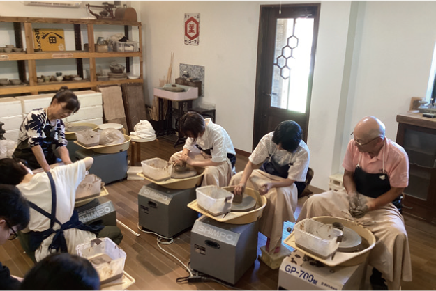 心温まる陶芸体験を｜Heartwarming Pottery Experience