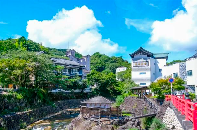 お地蔵様のお守り作り体験|Treasured Travel Moments The experience of making googluck charm of JIZO STATUE wood crving